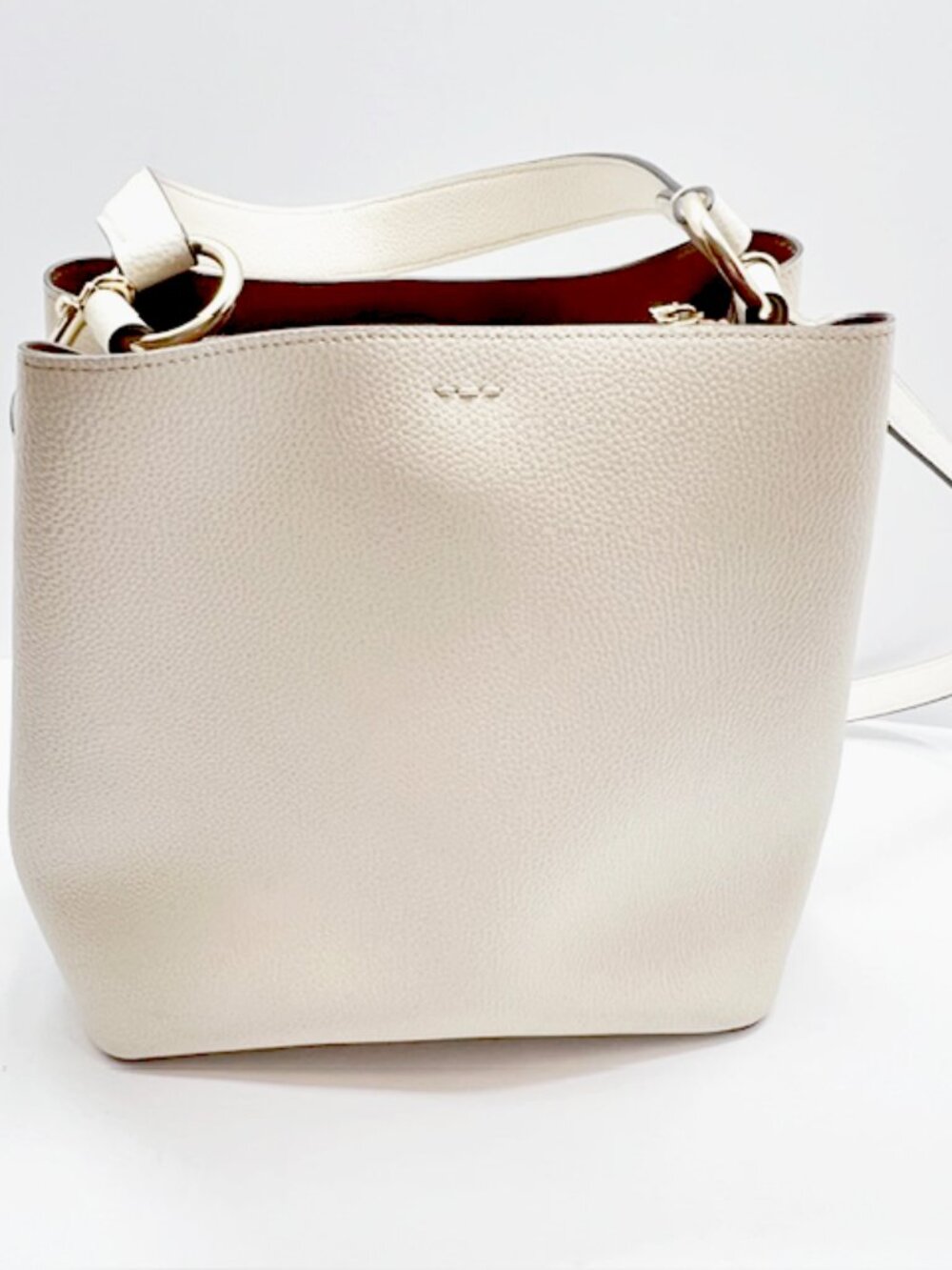 Coach Leather Town Bucket Shoulder/Crossbody Bag w/Detachable Strap in Chalk - Picture 4 of 11